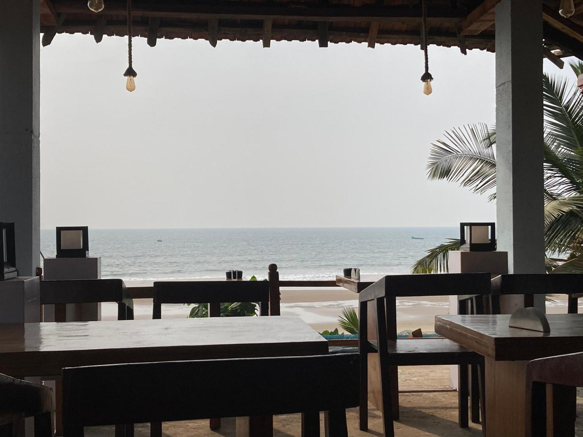 Oceanic Stay And Restaurant Gokarna Гокарна Экстерьер фото